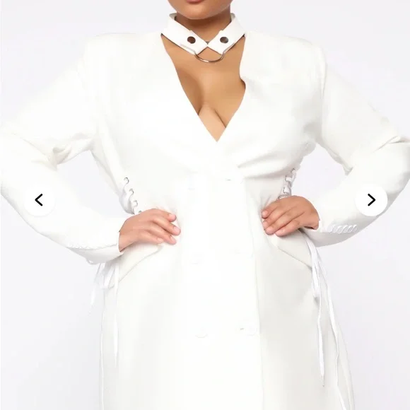 Boardin' Jets Blazer Dress - White a Fashion Nova x Cardi B collab - Picture 6 of 7